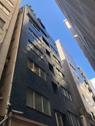 小菅ビルの外観