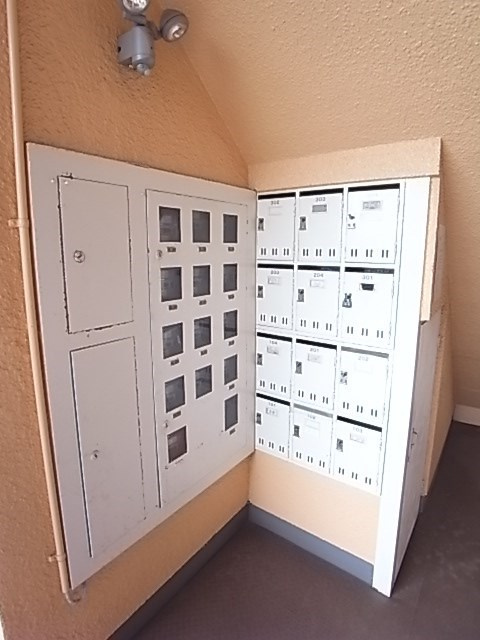 神戸市灘区篠原本町４丁目の賃貸マンションの外観