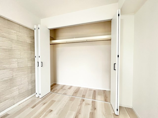【収納】 | ユニハイム千里丘1号棟 | 物件を比較検討したいお客様には、「物件比較見学プラン」をご用意しております。こちらの物件だけでなく、お客様の希望に沿った物件を、いくつかまとめてご案内させて頂きます。