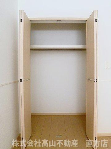 サン・ノーブⅡ木屋瀬の収納