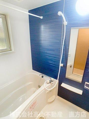 サン・ノーブⅡ木屋瀬の浴室