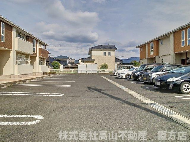 サン・ノーブⅡ木屋瀬の駐車場