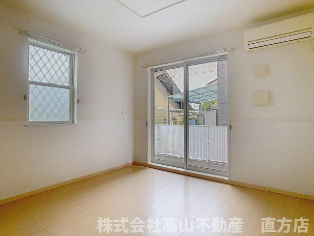 サン・ノーブⅡ木屋瀬の居間・リビング