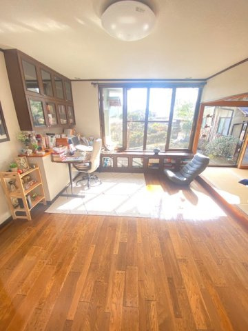 都城市美川町の中古一戸建の居間・リビング