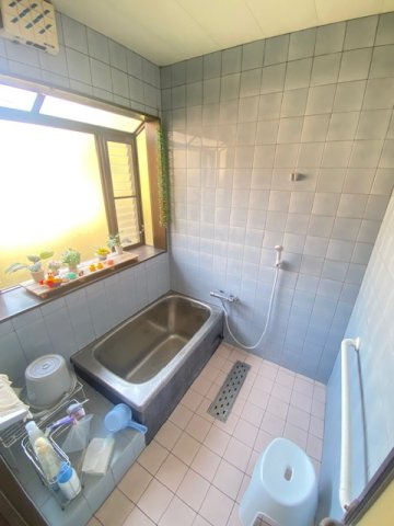 都城市美川町の中古一戸建の浴室