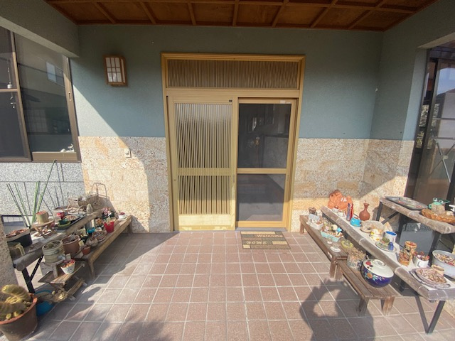 都城市美川町の中古一戸建の玄関