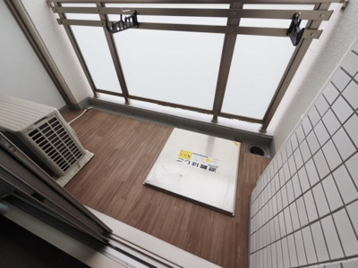 【バルコニー】 | プレサンス難波フィールド | バルコニーからの眺めを楽しみながら食事をしませんか