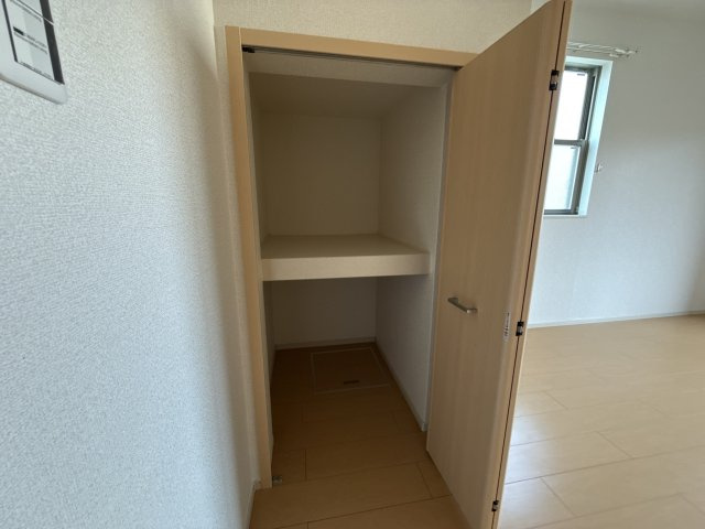 セシール　カツハラＢの収納