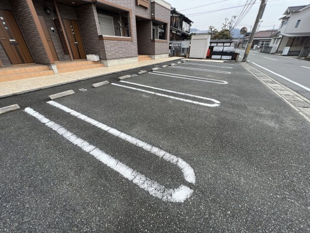 カーサ・２５５Ｂの駐車場