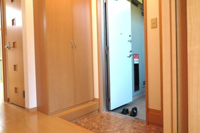 【玄関】 | トレビナ城木