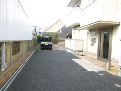 【駐車場】 | エスト・ファヴォーラ