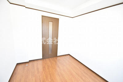 【洋室】 | 小阪駅前ヴィラデステ