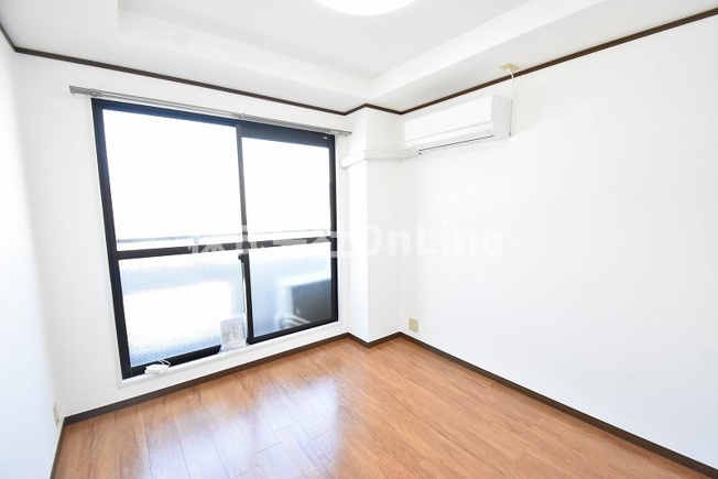 【洋室】 | 小阪駅前ヴィラデステ