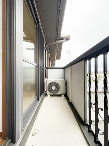 Ｓｔｒｅａｍ　Ｖｉｌｌａｇｅ　Ｂ棟のバルコニー