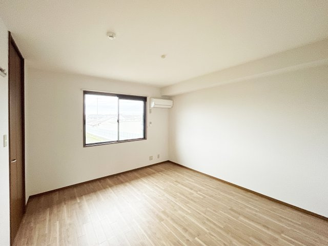 Ｓｔｒｅａｍ　Ｖｉｌｌａｇｅ　Ｂ棟の居間・リビング