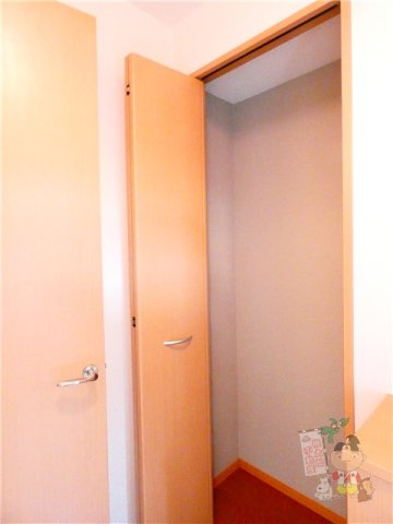 ドミトリー赤井のその他