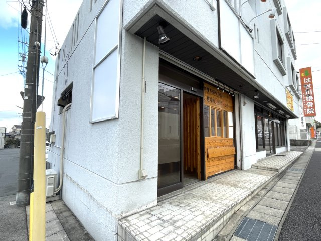 鳴海町光正寺店舗の外観