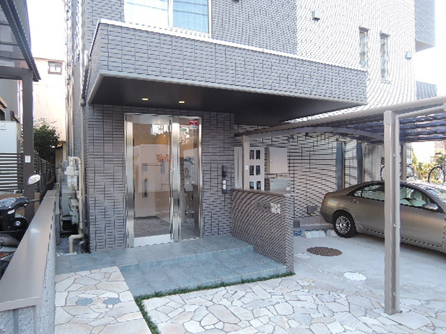 Ｌａ・Ｌｕｃｅのエントランス|安心のオートロック付エントランス