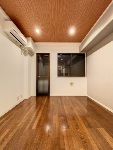 フローリエ細山Ⅲの居間・リビング