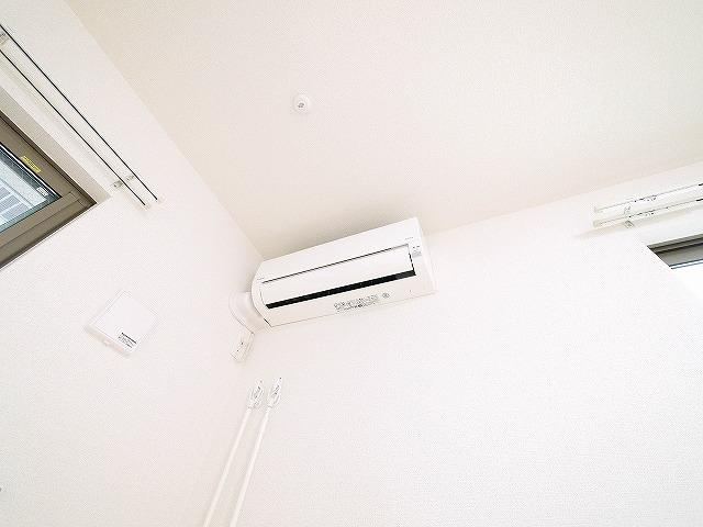 ステラの設備|エアコン一台付きです