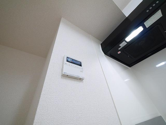 ステラの設備|給湯リモコンです