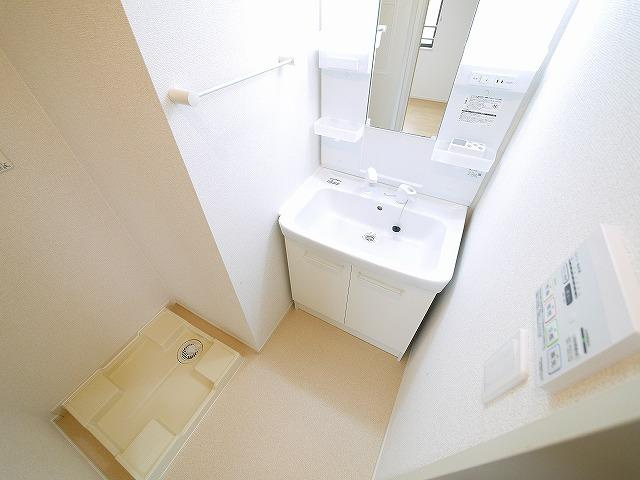 ステラの洗面所|室内洗濯機置き場があります
