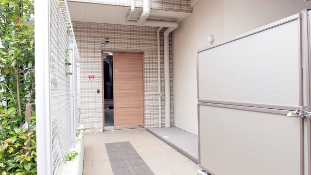 富士林プラザ15番館の外観