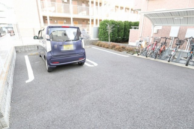 ファインコートの駐車場