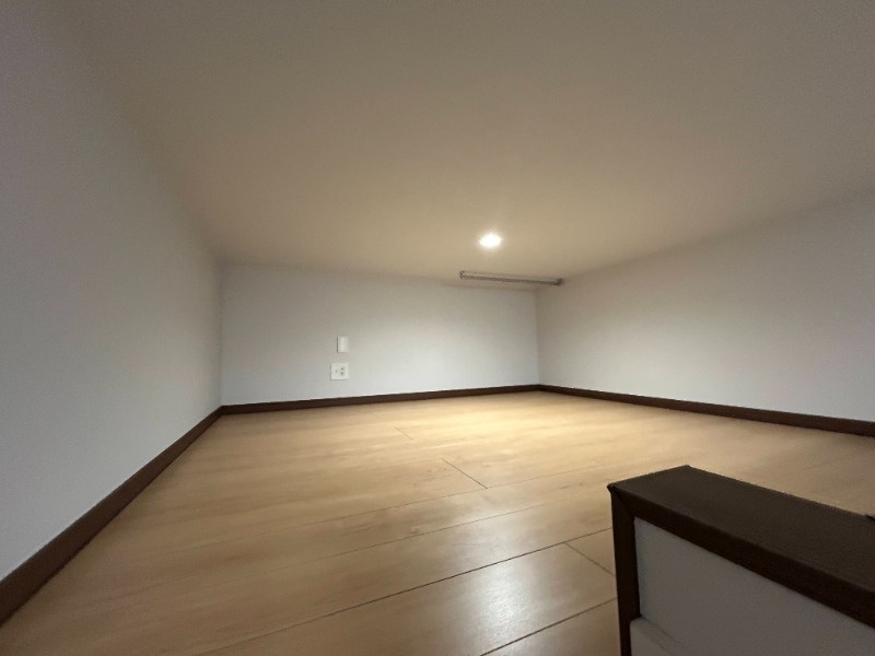 グローリーレジデンス拝島の寝室