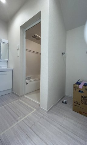 富士市比奈9期　新築戸建　全１棟の脱衣所|現地写真