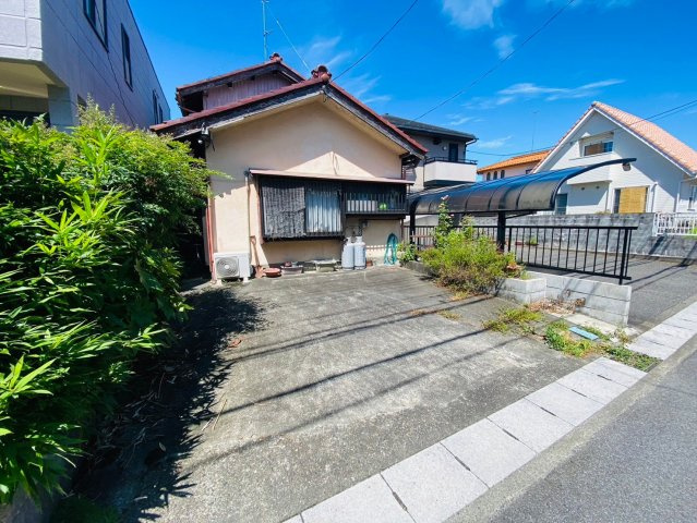 中古戸建　大垣市美和町　昭和40年築の外観|現地(2024年8月17日)撮影