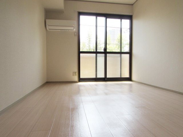 ＭＫハイムの居間・リビング