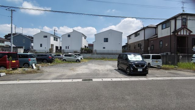 コーポヤジマの駐車場
