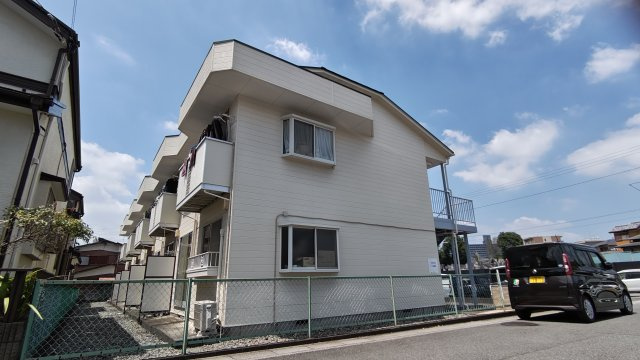 コーポヤジマの外観