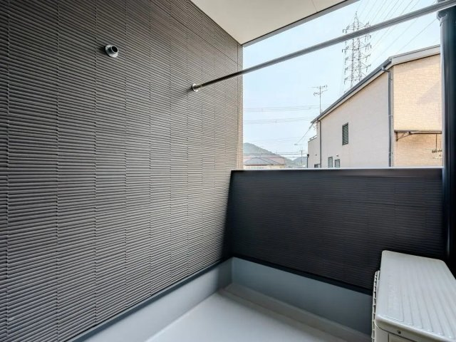 野洲市栄　中古戸建のバルコニー