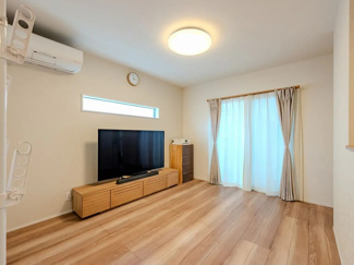 【居間・リビング】 | 野洲市栄　中古戸建