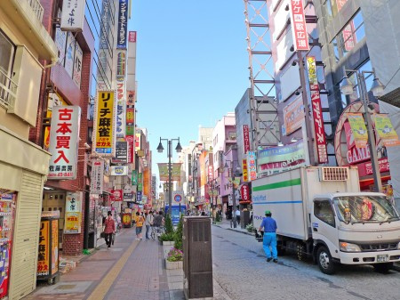 イアース八王子の周辺