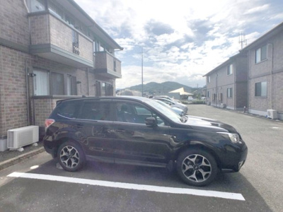 【駐車場】 | ピュアコート Ｃ | 駐車場