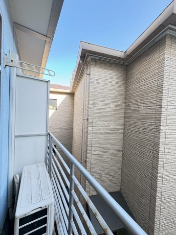 グランブルー中山手のバルコニー