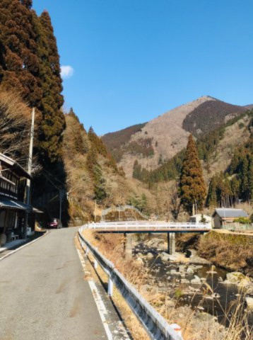 大津市葛川坂下町876番　中古戸建の前面道路含む現地写真|前面道路含む現地写真です