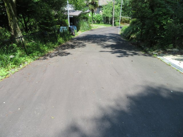 丹波市山南町玉巻の売地の前面道路含む現地写真