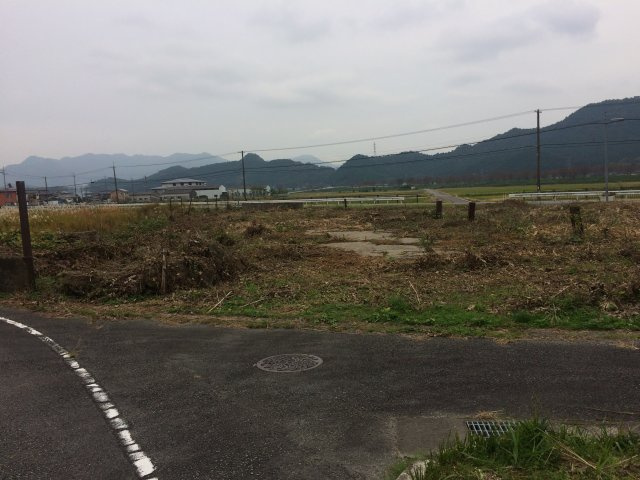 丹波市氷上町谷村の売地の前面道路含む現地写真