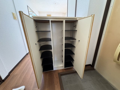 【収納】 | ウィンディア岩崎B | シューズボックス
