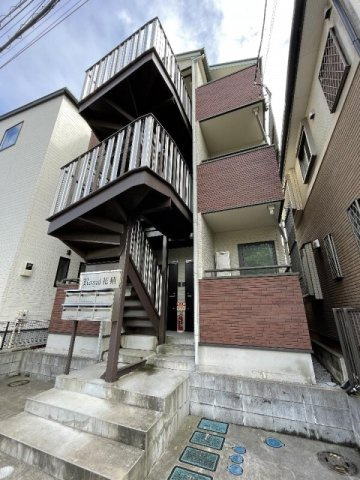 ロイヤル花積の外観|★角部屋★エアコン★温水洗浄便座★敷金礼金0★フローリング★