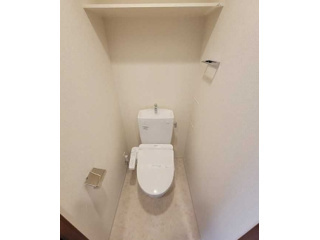 プレサンス淡路駅前のトイレ