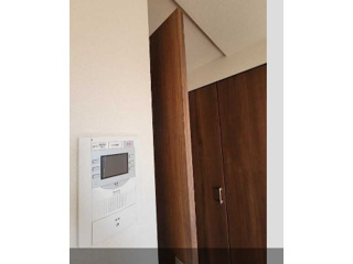 プレサンス淡路駅前の玄関