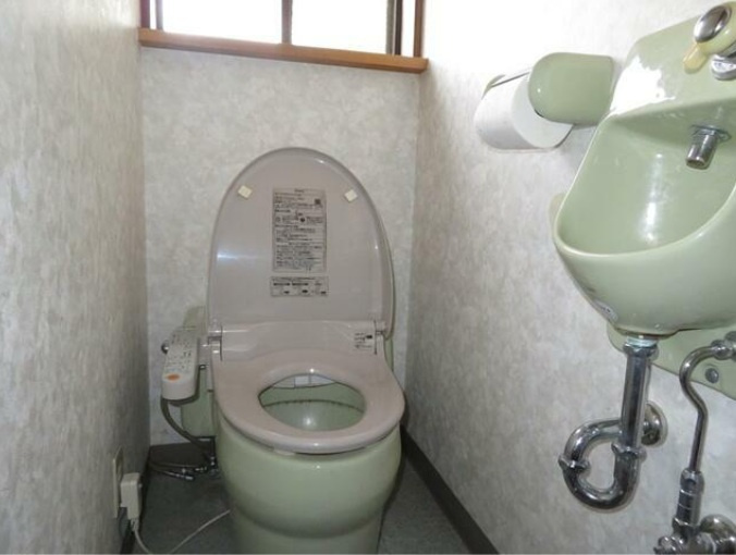 北久米　戸建のトイレ