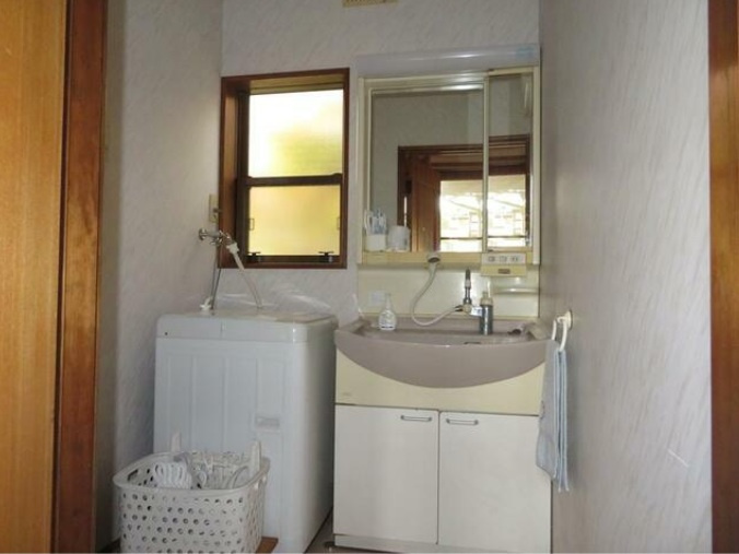 北久米　戸建の独立洗面台