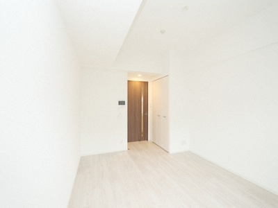 【居間・リビング】 | クレストタップ京橋 | 使いやすい洋室です