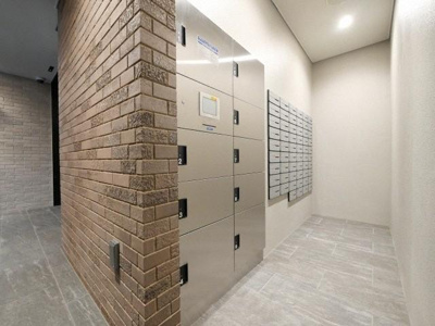 【その他共用部分】 | クレストタップ京橋 | 宅配ボックスです